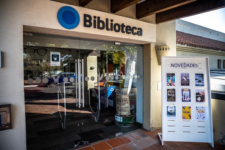 Biblioteca Pública de Vitacura